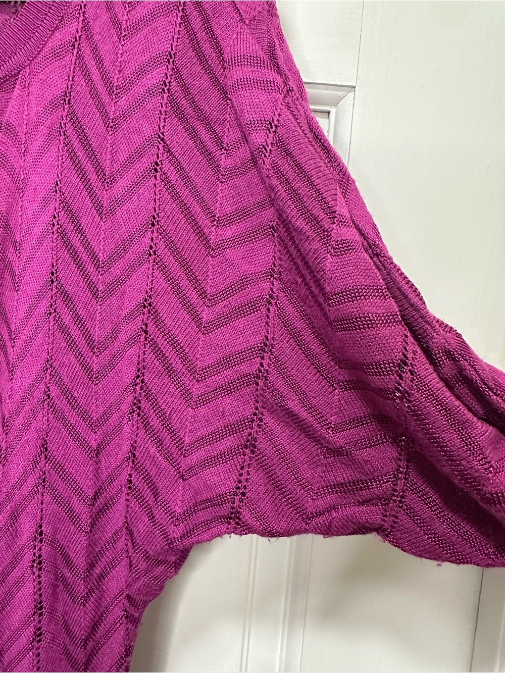 White House Black Market Chevron Knit Top in Magenta Size XS 3/4 Dolman Sleeves - Picture 7 of 13